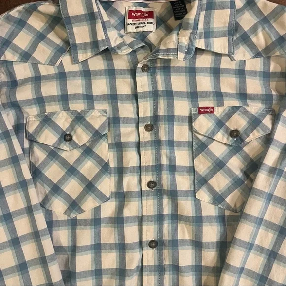 Wrangler Blue and White Plaid Men's Shirt - Picture 3 of 5